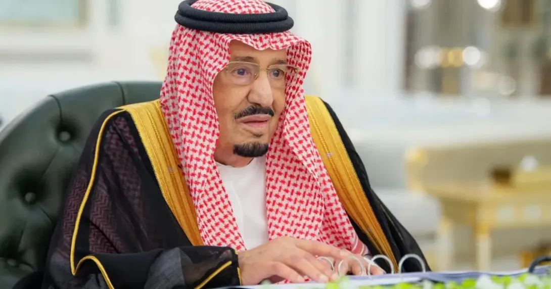 Saudi King Condemns Houthi Attack on Mecca